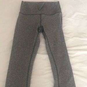 Lulu lemon leggings size 6
